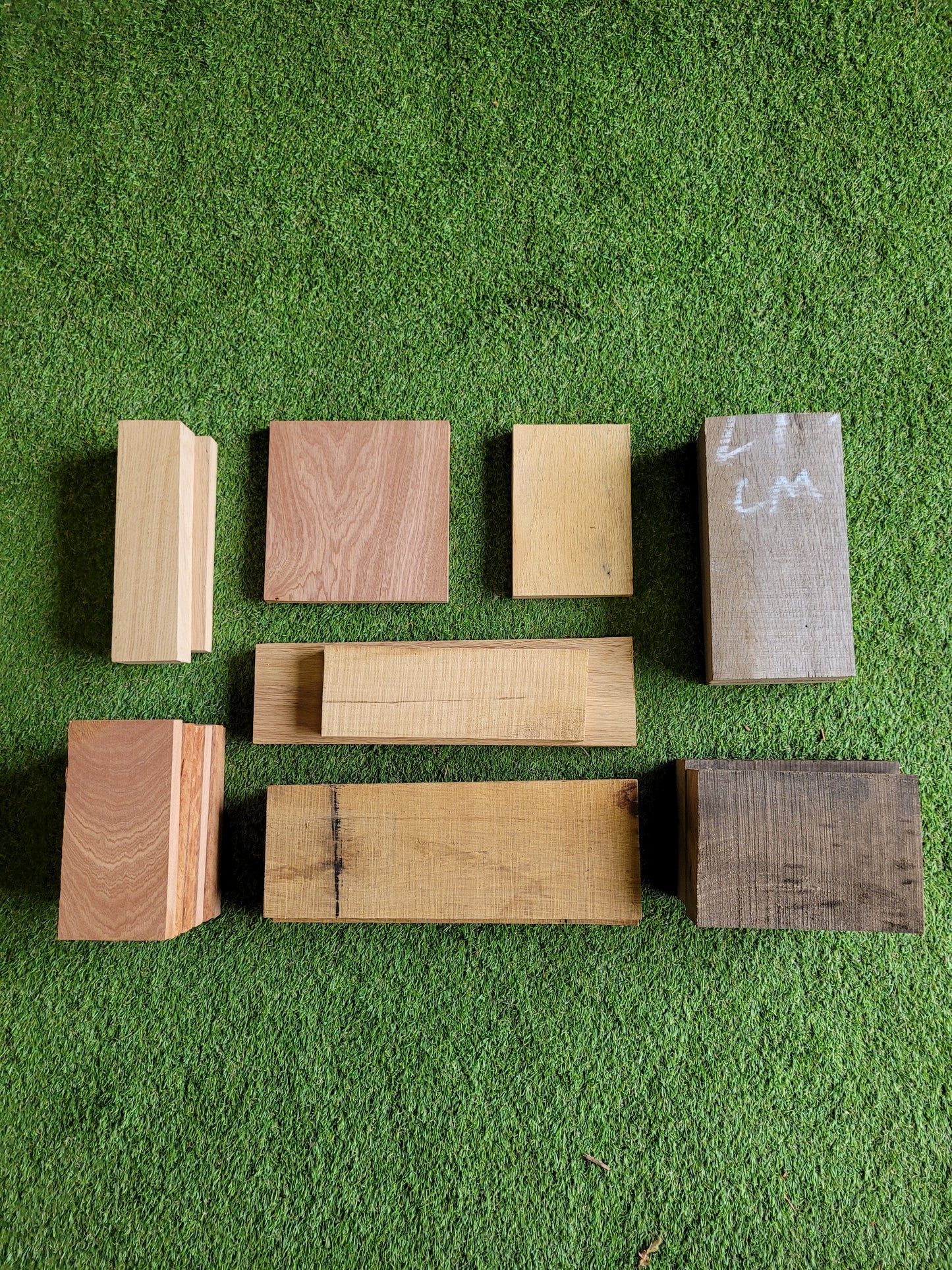 Mixed Hardwood Offcuts Hobby Pack 19 Pieces Oak Walnut Sapele (0020)