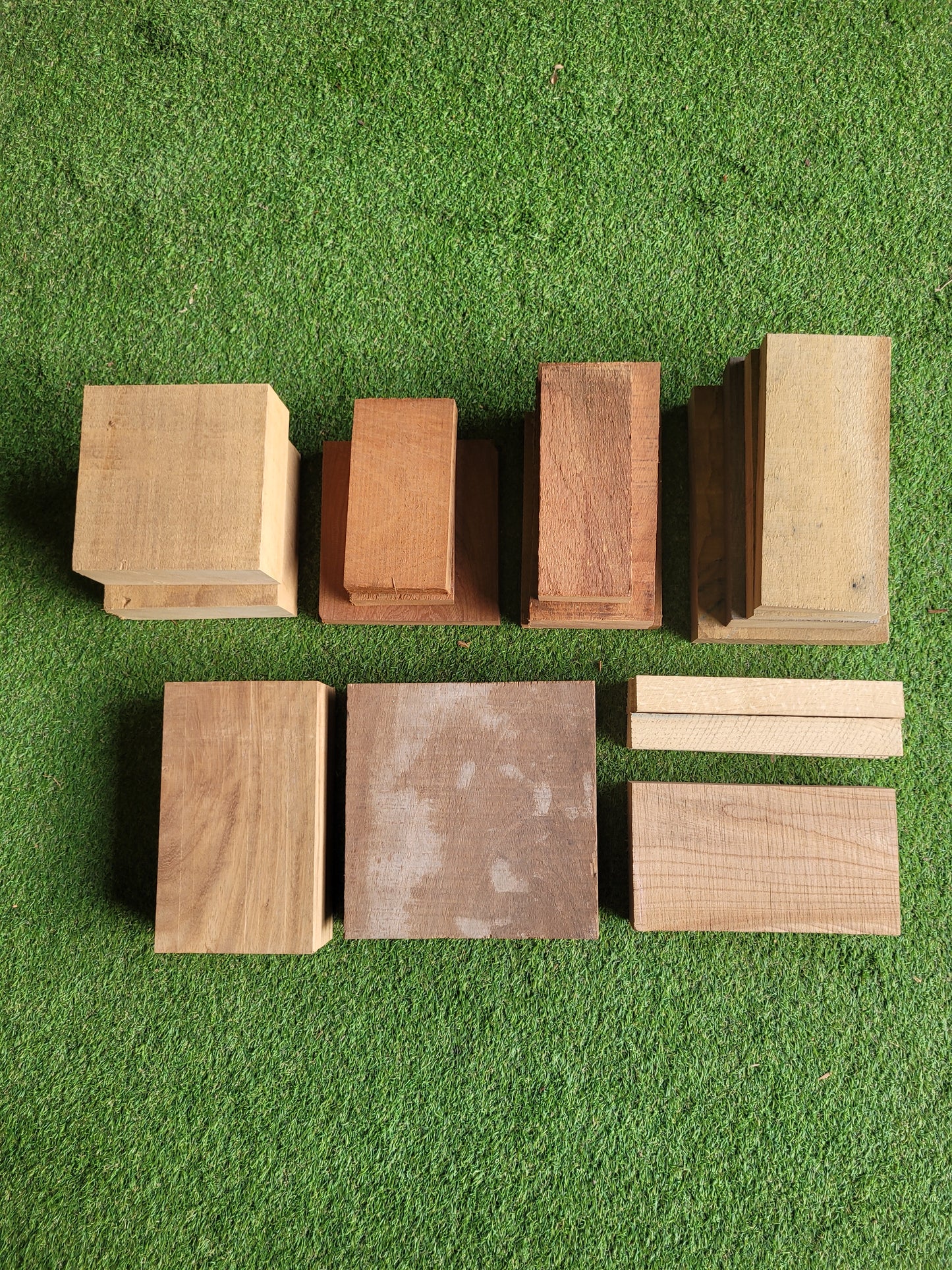 Mixed Hardwood Offcuts Hobby Pack Elm Iroko Agba Sapele Oak 12kg (0070)