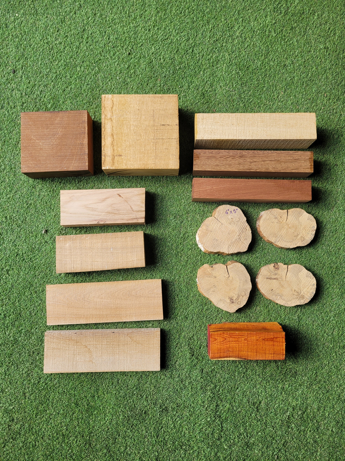 Hardwood Mixed Offcuts Pack 14 Pieces (2669)
