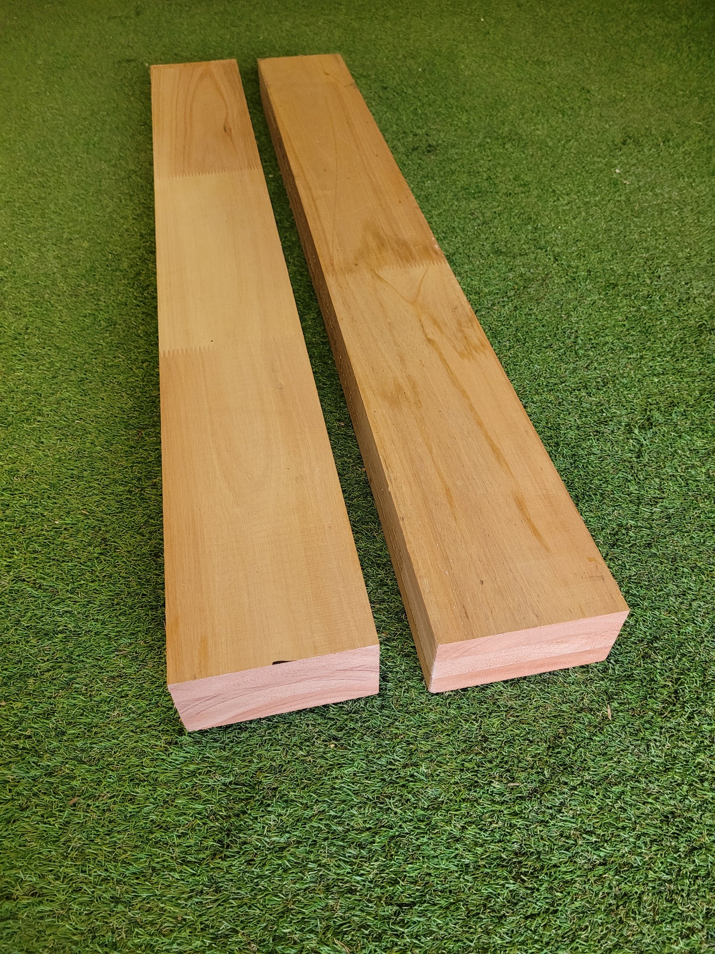 Solid Beech Hardwood Finger Jointed Boards x One Pair - 1m Long Butchers/Chopping Boards (0200)