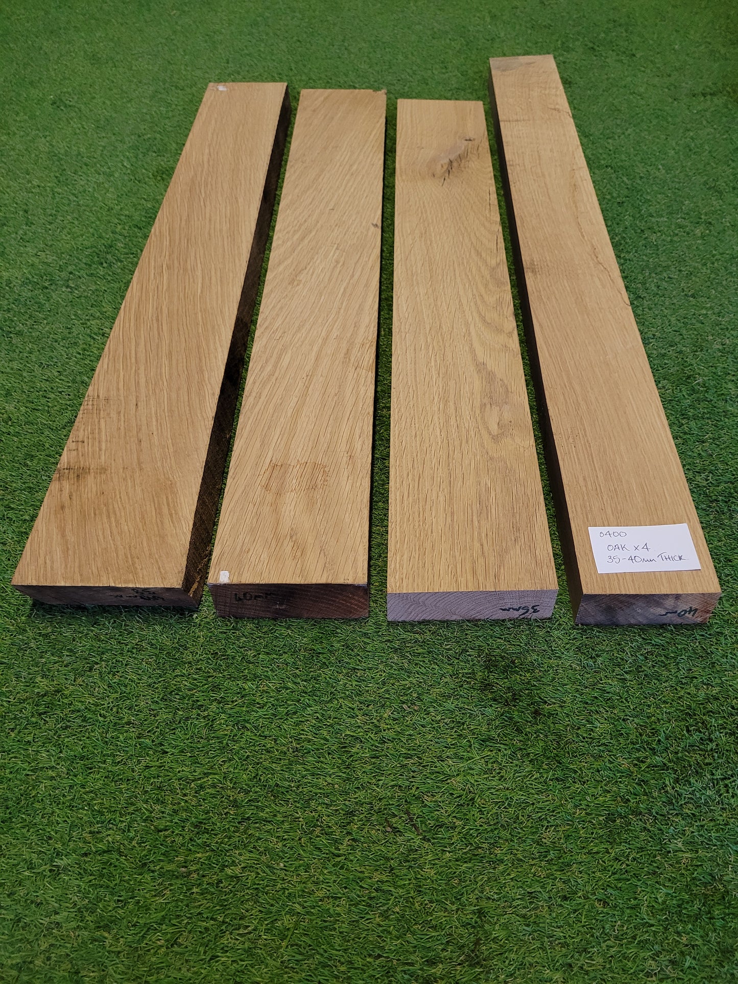 Solid English Oak Wood Boards Pack of 4 Rustic Planed (2602)