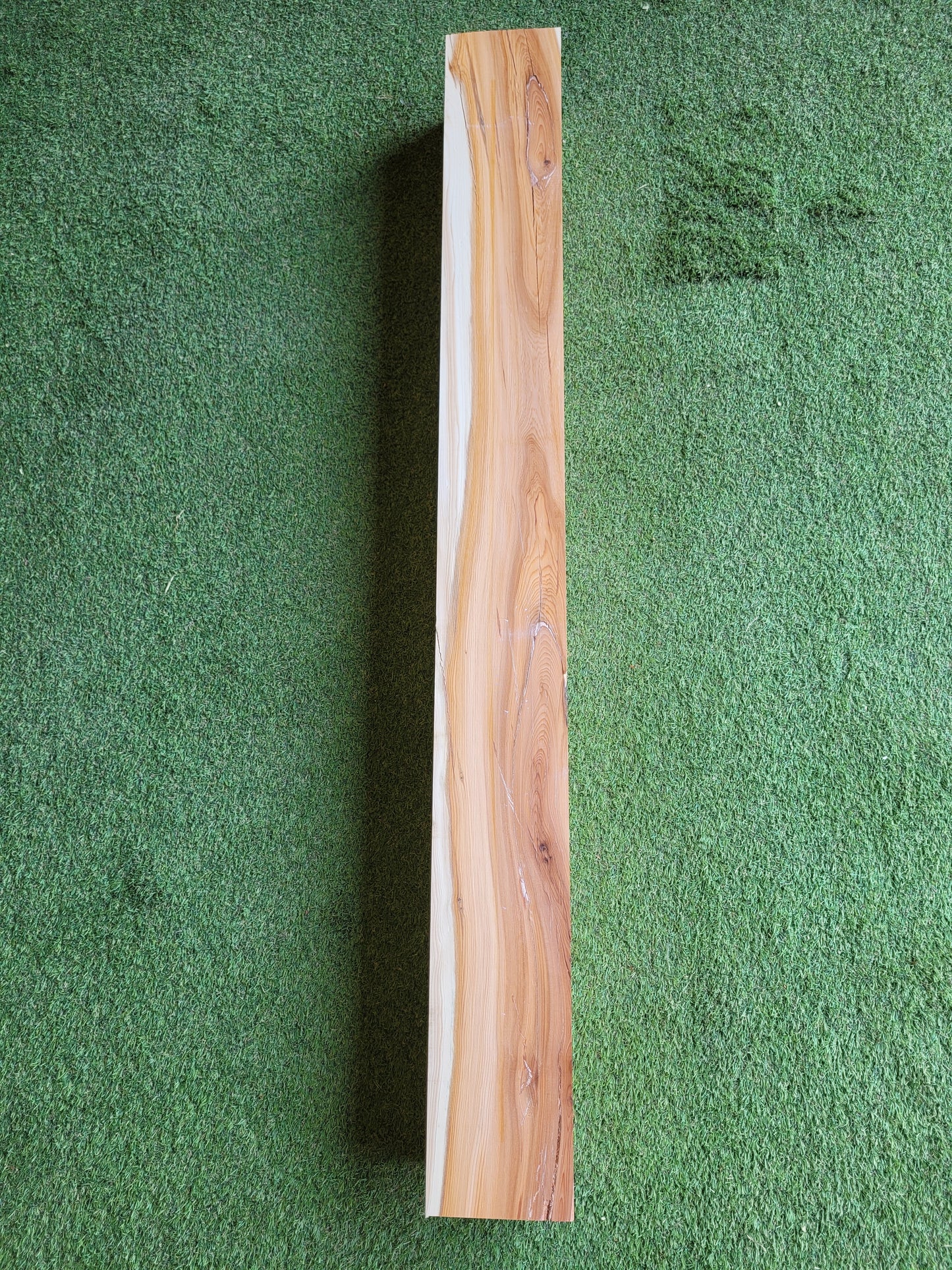 Yew Mantel 120 x 120mm x 1.13m (2668)