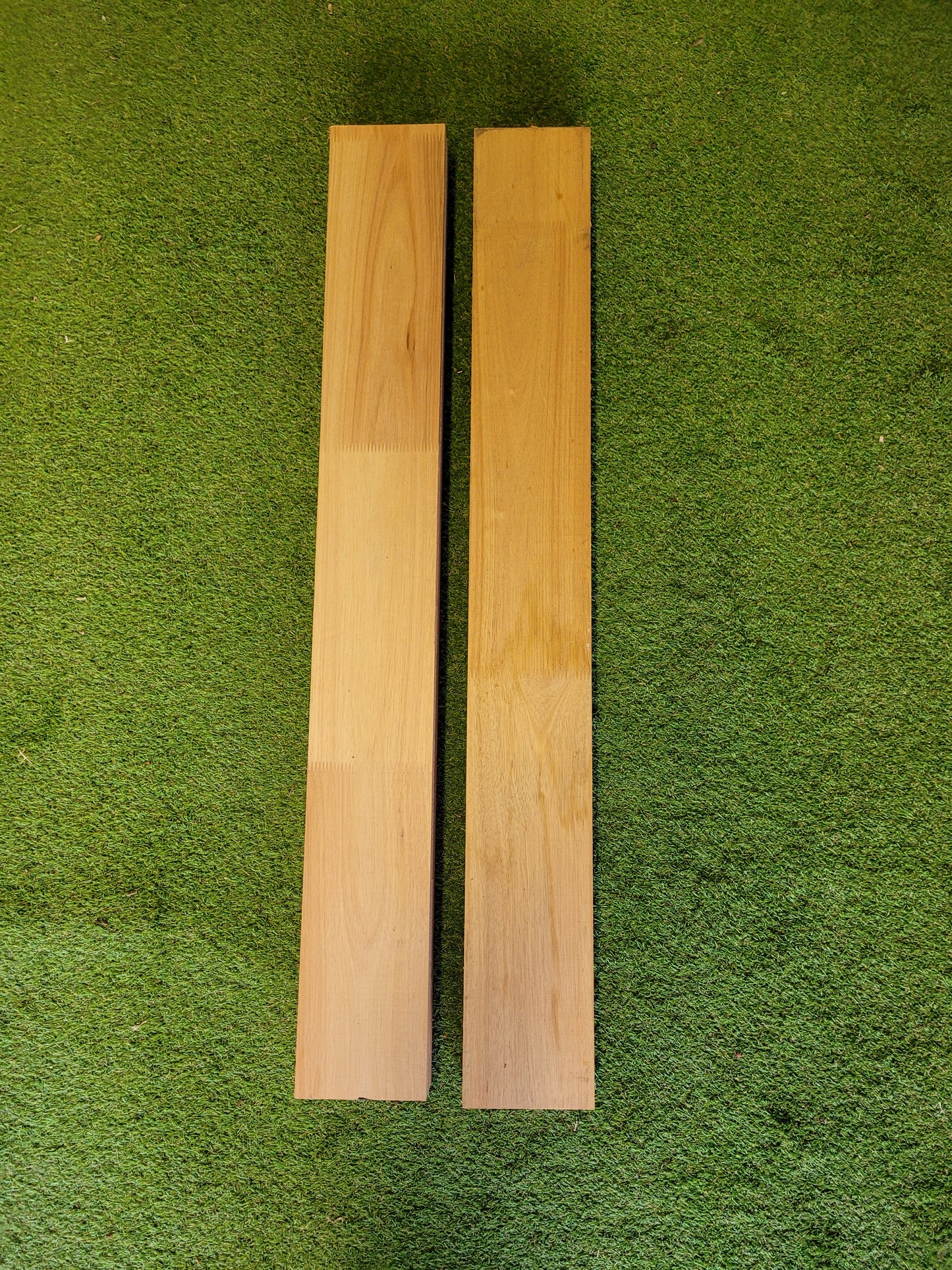 Solid Beech Hardwood Finger Jointed Boards x One Pair - 1m Long Butchers/Chopping Boards (0200)