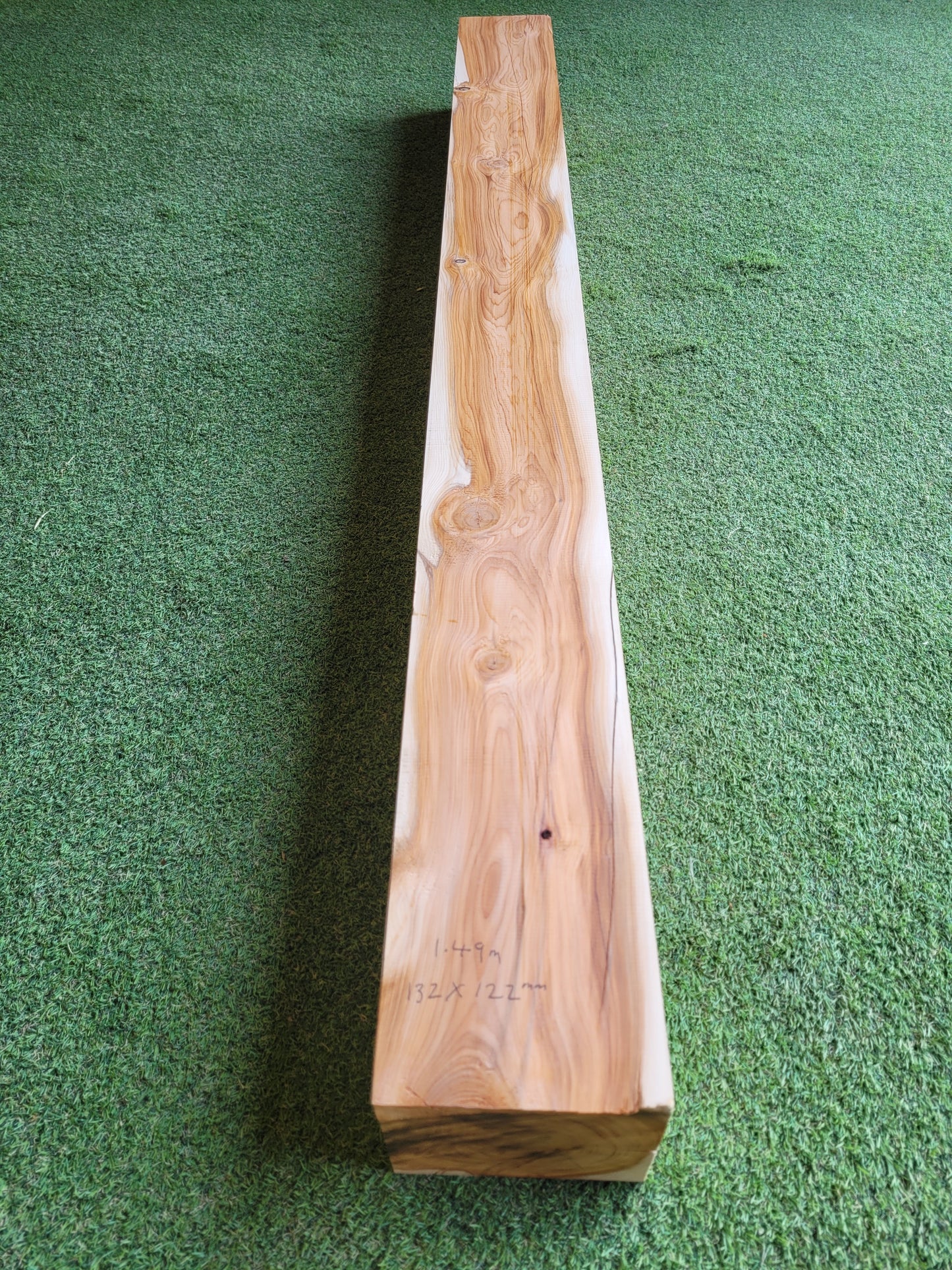 Yew Mantel 132 x 122mm x 1.49m (2667)