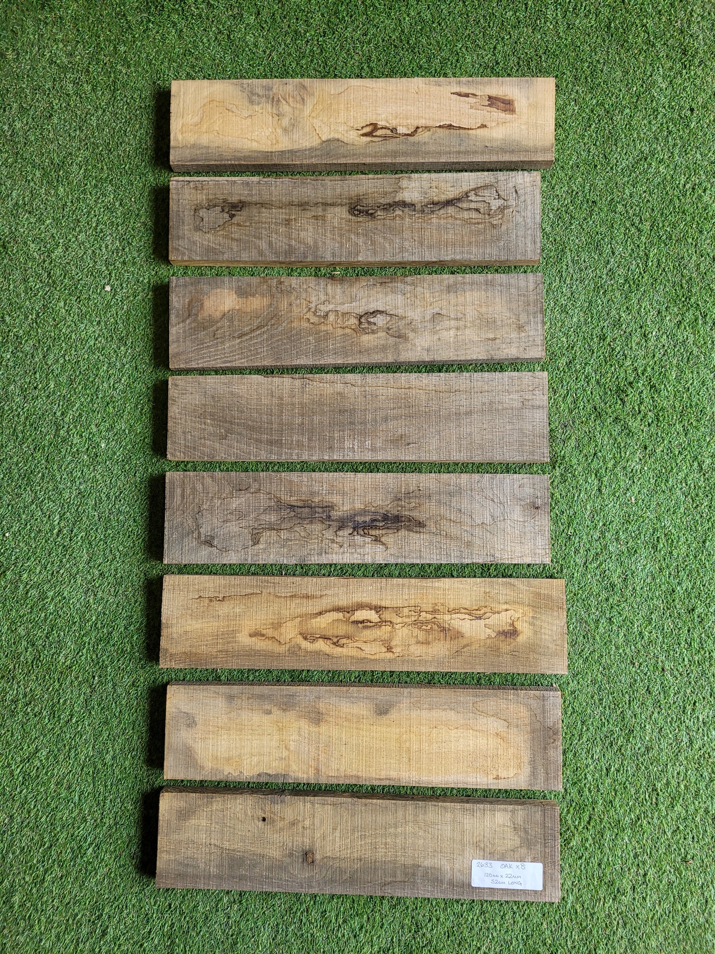 English Oak Boards x8 (2633)